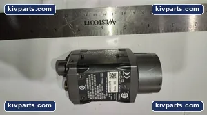 Keyence SR-D100 Sensor – actual item, photo 2 of 8