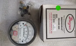 Dwyer 20IO0 Differential Pressure Gauge – actual item, photo 1 of 4