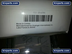 Grainger 2E430A Off-White Plastic Locking Cover – actual item, photo 2 of 2