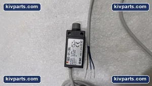 SMC ISE2-01-55L Pneumatic Component – actual item, photo 2 of 5
