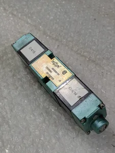 Numatics 082SS615K Pneumatic Solenoid Valve