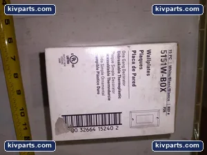 Cooper 5151W-BOX Receptacle – actual item, photo 4 of 5