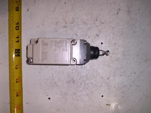 Omron D4A-1111N Switch