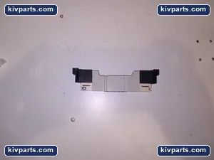 SMC VQZ1250-5MO Solenoid Valve 5 Port Base – actual item, photo 2 of 4