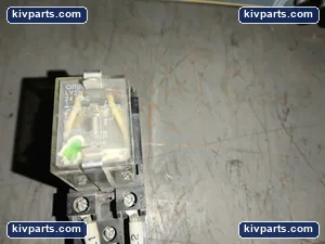 ICE 2/ORDER Cube Relay with Socket Base – actual item, photo 5 of 8