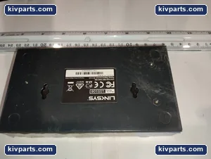 Linksys LGS108 8 Port Gigabit Switch – actual item, photo 3 of 7