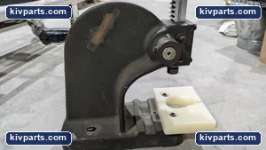 FAMCO 1 hand-operated arbor press – actual item, photo 9 of 10
