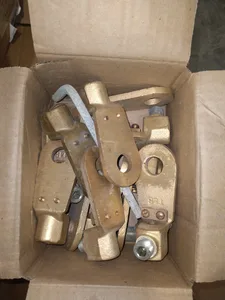 Thomas & Betts 31215 Lugs