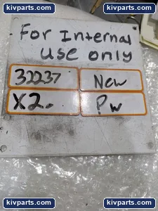 Valcor V70900-65-23 +QDC Solenoid Valve – actual item, photo 8 of 8