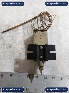 Johnson Controls T-5210-1113 49-23941 Temperature Transmitter – actual item, photo 4 of 8