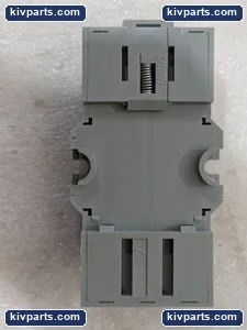 IDEC SR3B-05 Relay – actual item, photo 4 of 6