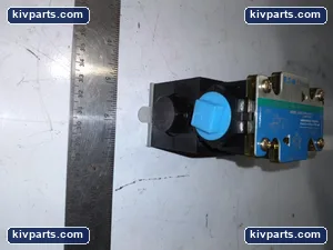 Eaton DG4V-3S-OBL-M-FW-B5-60 Hydraulic Valve – actual item, photo 4 of 6