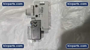 SMC VQZ115-5L1-C4-PR-Q Valve – actual item, photo 3 of 12