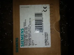 Siemens 3VF9221-1KM10 Auxiliary Switch
