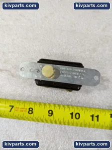 Arrow Hart 82321 Toggle Switch Industrial Control – actual item, photo 4 of 6