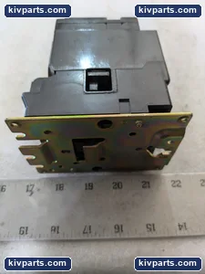 Square D 8903 SMO2 Lighting Contactor – actual item, photo 9 of 11