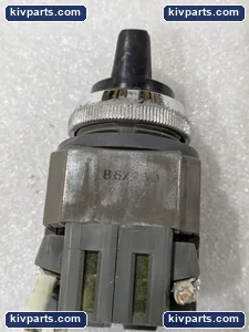 IDEC BS010E ASTN Selector Switch Black Knob – actual item, photo 7 of 11