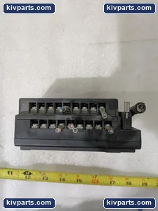 Mitsubishi A6TBXY36 Sink Input/Output Terminal Board – actual item, photo 4 of 6