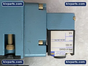 MAC MV-A2B-A211-PP-611JE Double Solenoid Air Valve – actual item, photo 9 of 12