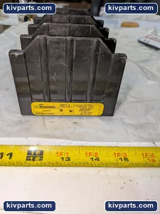 Bussmann 16371-3 Line – actual item, photo 3 of 6