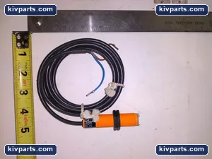 ifm OG0040 Diffuse Photoelectric Sensor – actual item, photo 5 of 7