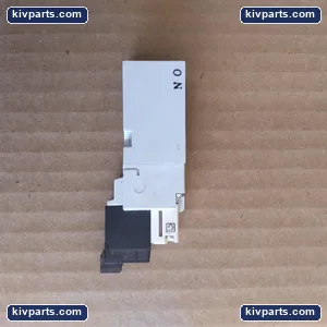 SMC VQZ225Y-5M0 Pneumatic Solenoid Valve – actual item, photo 3 of 7