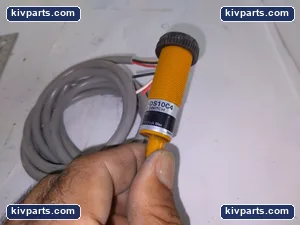 Omron E3F-DS10C4 Electric Switch – actual item, photo 4 of 6