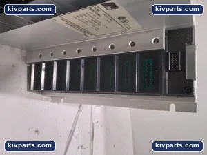 Reliance Electric 802802-7RD 8 Slot PLC – actual item, photo 3 of 4