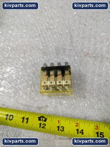IDEC RH4B-U Ice Cube Relay – actual item, photo 2 of 5