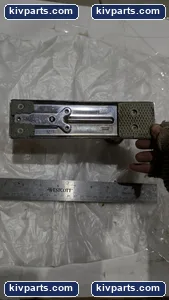 A C E 102 FASTNER – actual item, photo 4 of 5