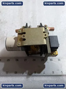 Square D B0118R Company Magnetic Relay – actual item, photo 5 of 7