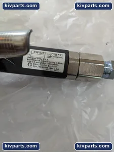 Graco 238-647 V12 Pneumatic Dispense Valve – actual item, photo 2 of 4