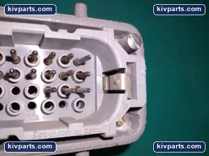 Harting HAN-D40M Male Heavy Duty Connector – actual item, photo 6 of 9