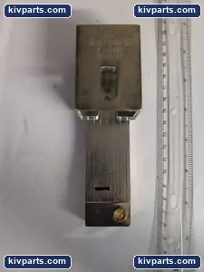 FC-101G16 Cutsforth Brush Holder – actual item, photo 5 of 5