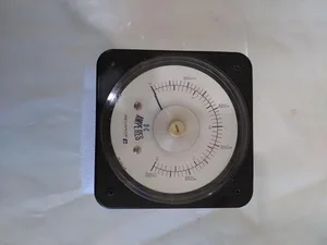 Crompton 077-110 DC Amperes Analog Panel Meter
