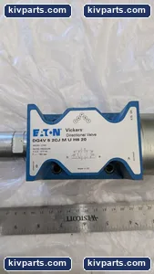 Eaton DG4V Vickers Directional Valve – actual item, photo 2 of 10