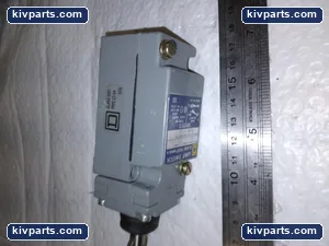 Square D C34D Limit Switch – actual item, photo 5 of 6