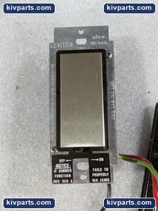 Leviton Receptacle – actual item, photo 6 of 7
