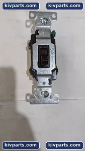 Eaton 104818 Toggle Switch – actual item, photo 3 of 6