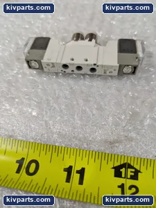 SMC SY3220-5LZ-C6 5 Port Double Solenoid Valve – actual item, photo 4 of 6