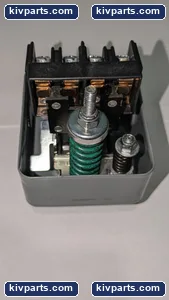 Square D 9013GHG5J31 Pressure Switch – actual item, photo 4 of 5