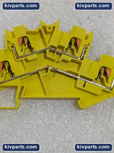 Phoenix Contact 1037089 YE Double Level Terminal Block – actual item, photo 5 of 8