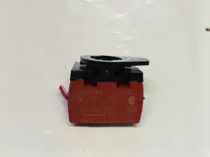 Furnas A600 Contact Block – actual item, photo 1 of 4
