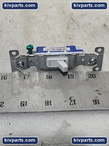 Eaton 15A-120VAC Single Polw Toggle Switch – actual item, photo 6 of 8