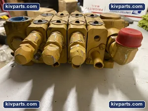 Caterpillar 1010889 Valve – actual item, photo 4 of 8
