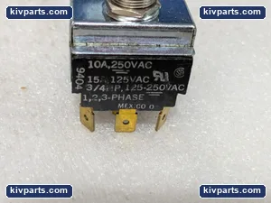 Carling HM25M73 Toggle Switch – actual item, photo 2 of 5