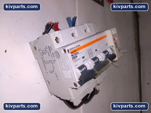 Merlin Gerin NC100H Miniature Circuit Breaker – actual item, photo 9 of 13