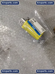 SMC CDQ2WL63-25DZ Double Rod Compact Cylinder – actual item, photo 10 of 12