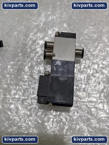 Koganei 110-4E1-J63-83-PLL Pneumatic Solenoid Valve – actual item, photo 4 of 5