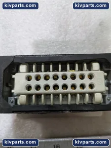 Phoenix Contact LR13631 Connector – actual item, photo 6 of 14